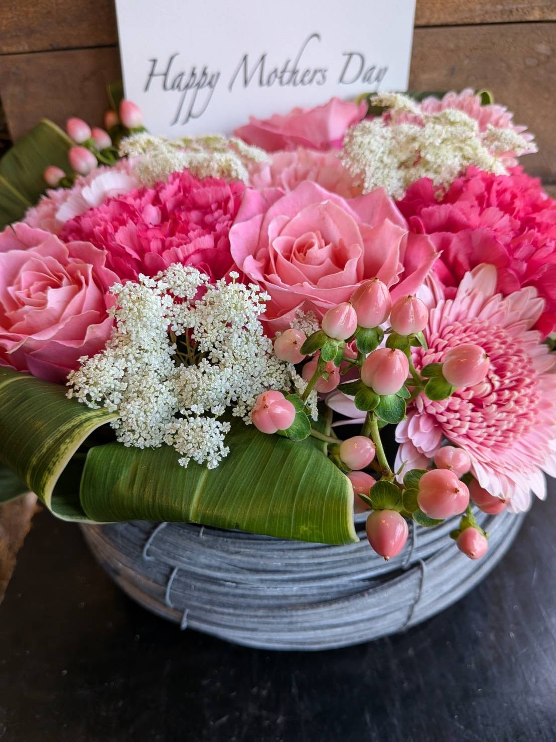 【母の日】優しい色のカーネーションアレンジ