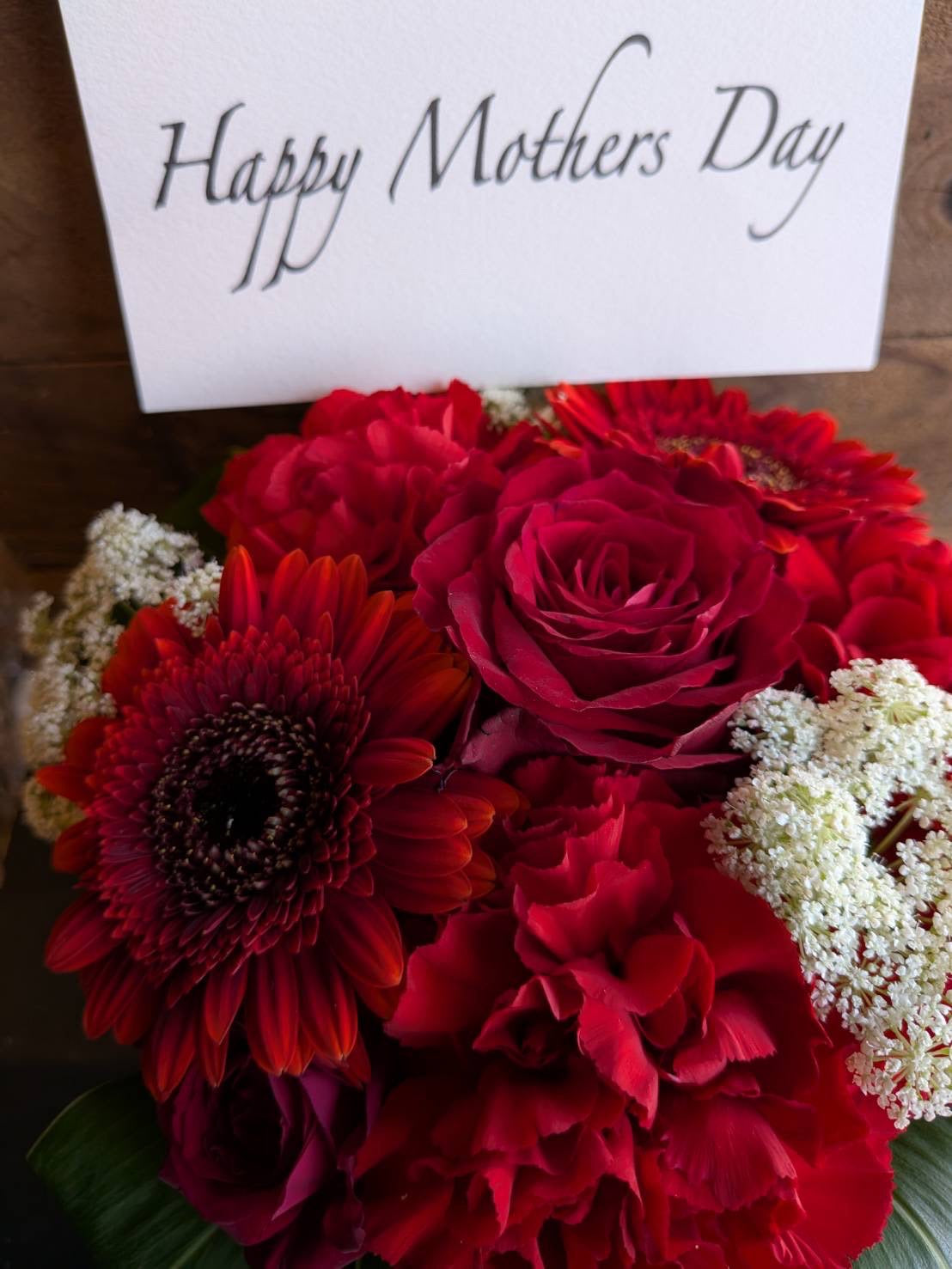 【母の日】定番カーネーションのアレンジメント