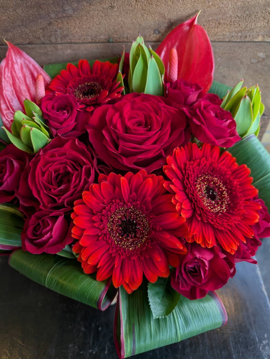 【母の日】シックな色のアレンジメント