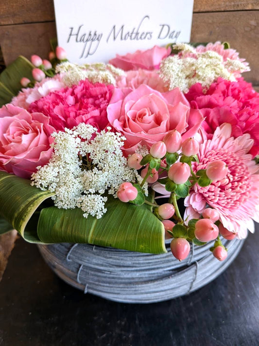 【母の日】優しい色のカーネーションアレンジ