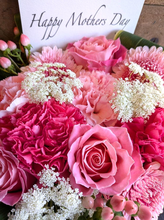 【母の日】優しい色のカーネーションアレンジ