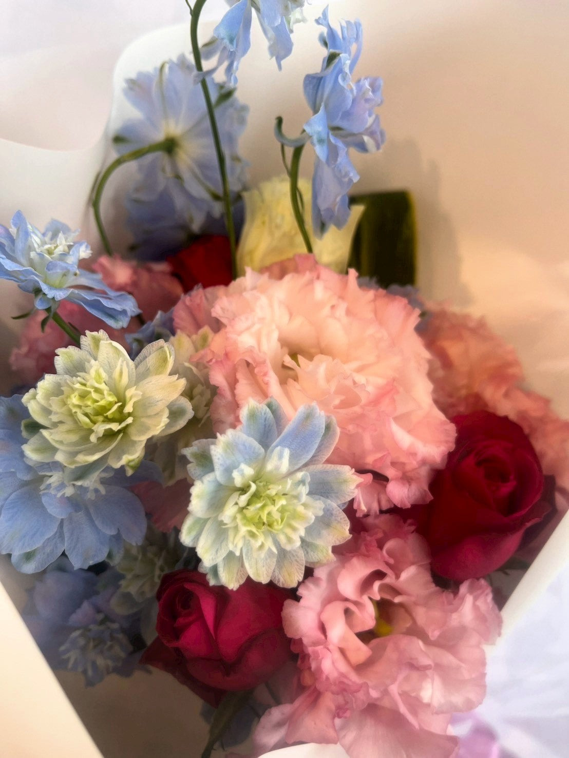 お任せ花束4,000円　オープン記念送料無料（大阪府内のみ）