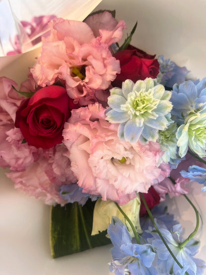 お任せ花束4,000円　オープン記念送料無料（大阪府内のみ）