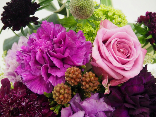お洒落な紫系アレンジ