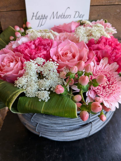 【母の日】優しい色のカーネーションアレンジ