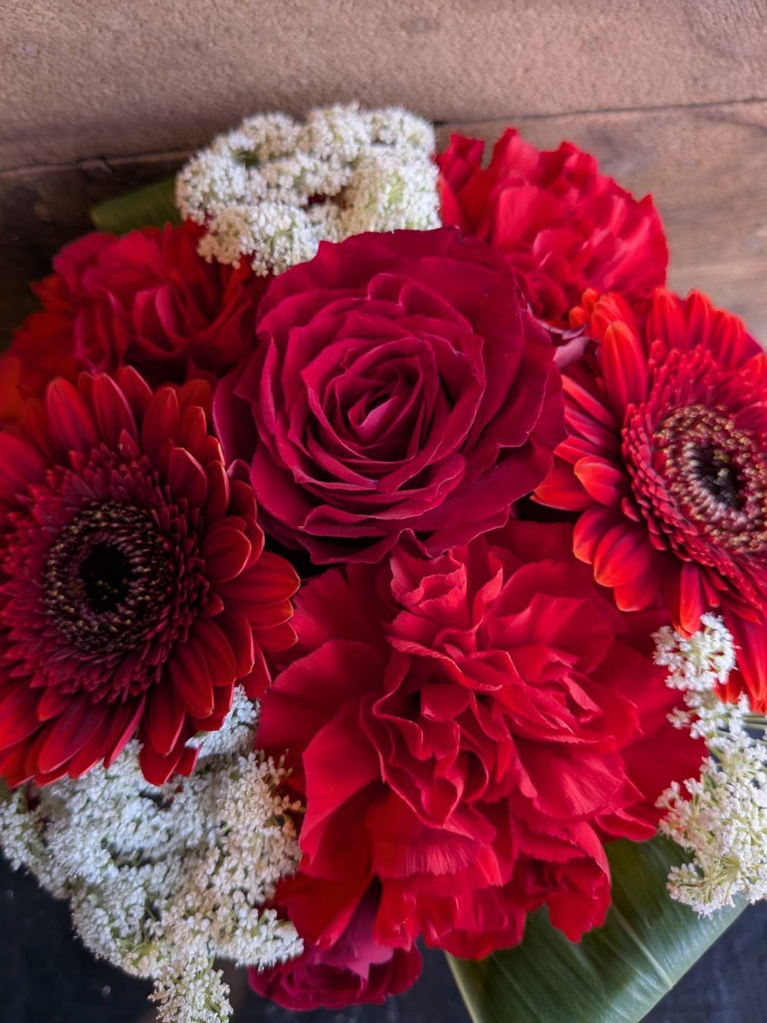 【母の日】定番カーネーションのアレンジメント