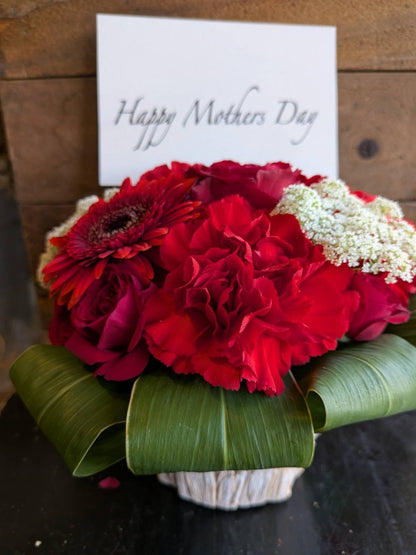 【母の日】定番カーネーションのアレンジメント