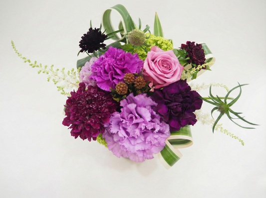 お洒落な紫系アレンジ