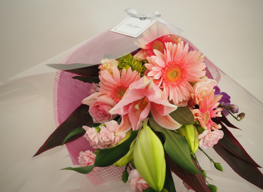ピンク系花束